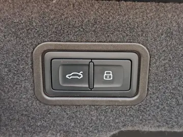AUDI A8 50 TDI quattro tiptr. S line-EX PANO 21  SITZ