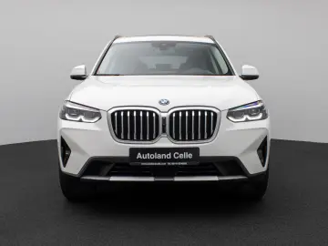 BMW X3 xD30e Panorama 360 HUD DAB H K Komfort 20Zoll