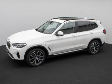 BMW X3 xD30e Panorama 360 HUD DAB H K Komfort 20Zoll
