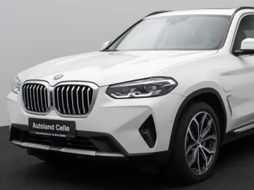 BMW X3 xD30e Panorama 360 HUD DAB H K Komfort 20Zoll