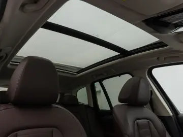 BMW X3 xD30e Panorama 360 HUD DAB H K Komfort 20Zoll