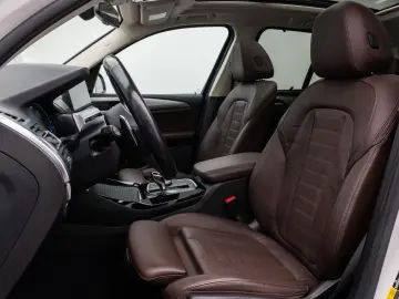 BMW X3 xD30e Panorama 360 HUD DAB H K Komfort 20Zoll