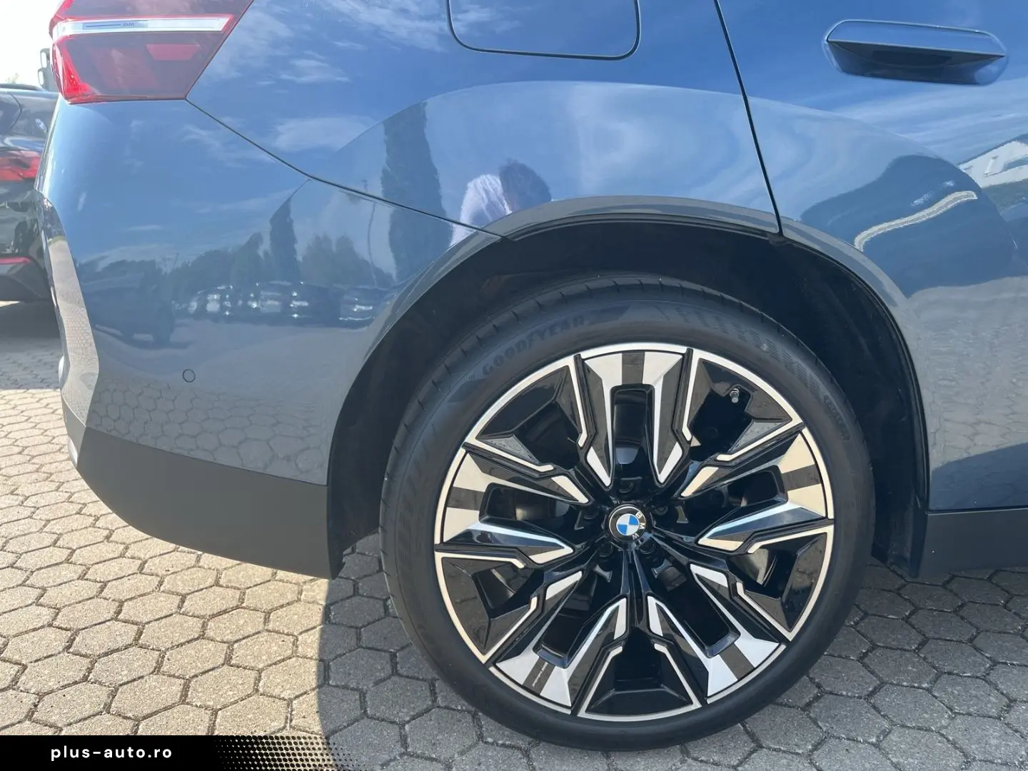 BMW X3 20d xDrive AHK Panodach Navi Harman Kardon