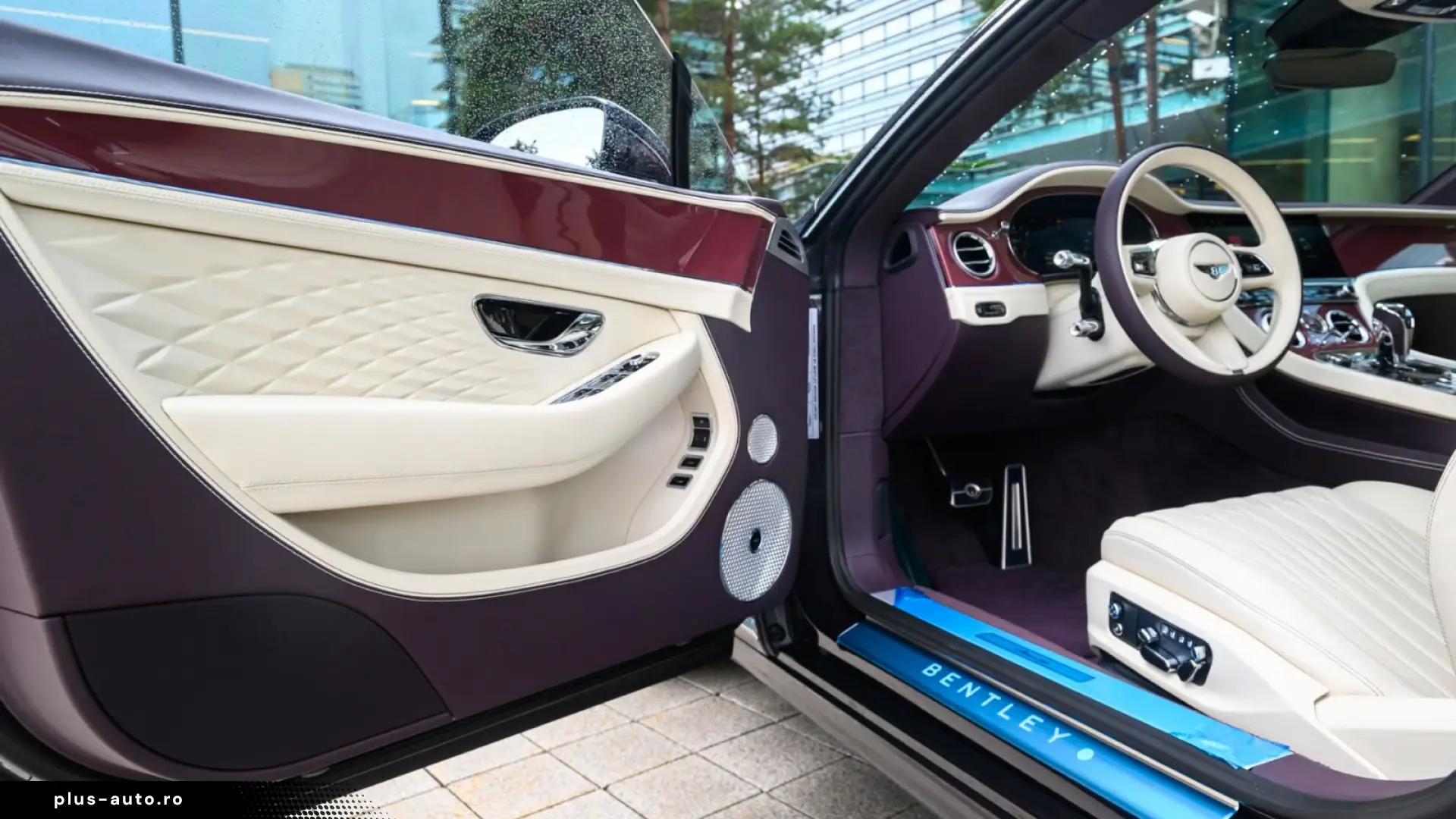 Bentley Continental GT Azure_MY2026