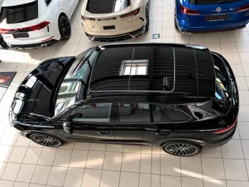 PORSCHE Cayenne Platinum Edition Garantie 02 2029