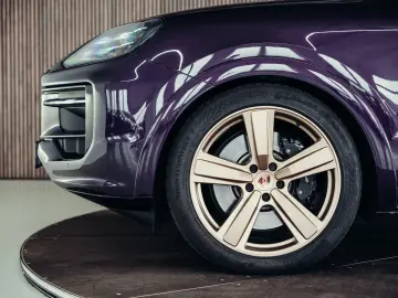 PORSCHE Cayenne S Coupé  PTS  1. Hand  Burmester