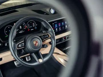 PORSCHE Cayenne S Coupé  PTS  1. Hand  Burmester