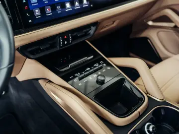 PORSCHE Cayenne S Coupé  PTS  1. Hand  Burmester