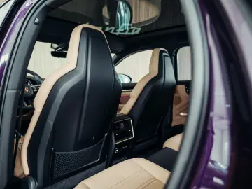 PORSCHE Cayenne S Coupé  PTS  1. Hand  Burmester