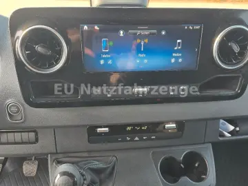 Mercedes-Benz Sprinter 317 CDI Double Cab Plane 8 PAL