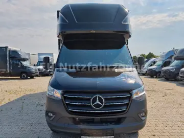 Mercedes-Benz Sprinter 319 CDI Tarpaulin 9PAL SleeperCab LBW