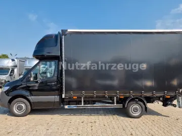 Mercedes-Benz Sprinter 319 CDI Tarpaulin 9PAL SleeperCab LBW