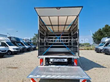 Mercedes-Benz Sprinter 319 CDI Tarpaulin 9PAL SleeperCab LBW