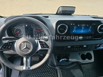 Mercedes-Benz Sprinter 317 CDI AUTOMATIK Plane 9 PAL LBW