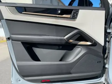 PORSCHE Cayenne S Coupé  ACC PDCC STHZ SoftClose TV BOSE