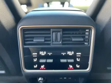 PORSCHE Cayenne S Coupé  ACC PDCC STHZ SoftClose TV BOSE