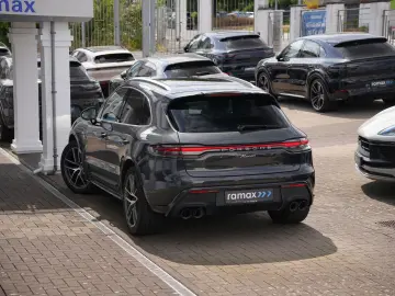 PORSCHE Macan LEDER KREIDE-ACC-LUFTF-PANO-SPORTABG.-VOLL