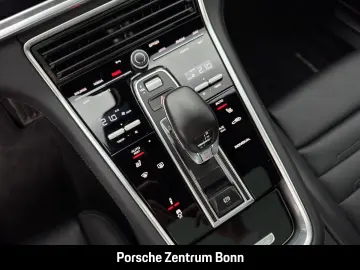 PORSCHE Panamera 4 E-Hybrid Platinum Edition
