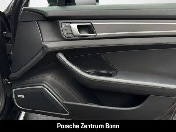 PORSCHE Panamera 4 E-Hybrid Platinum Edition