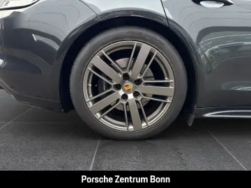 PORSCHE Panamera 4 E-Hybrid Platinum Edition