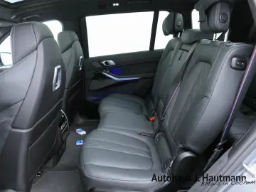 BMW X7 xDrive 40d M SPORT PRO  NP 138.290€ M-SITZE