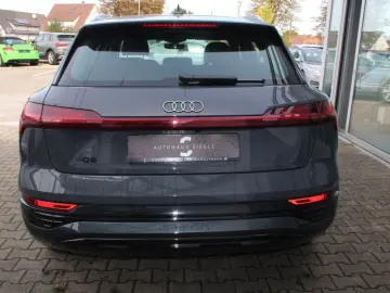 AUDI Q8 e-tron 50 quattro advanced Navi Matrix Kamera