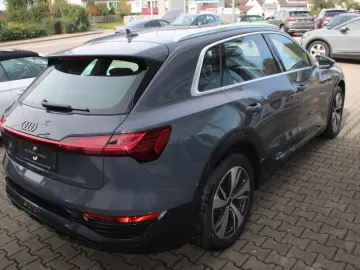 AUDI Q8 e-tron 50 quattro advanced Navi Matrix Kamera