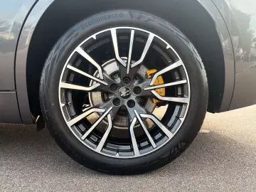 MASERATI Grecale GT Hybrid AWD MJ 23 AHK ACC LED SD