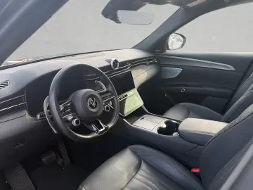 MASERATI Grecale GT Hybrid AWD MJ 23 AHK ACC LED SD