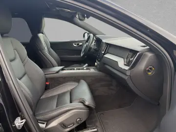 VOLVO XC60 T8 AWD Black Edition Ultra  AHK ACC BLIS SD