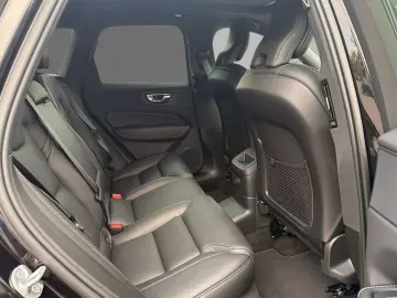 VOLVO XC60 T8 AWD Black Edition Ultra  AHK ACC BLIS SD
