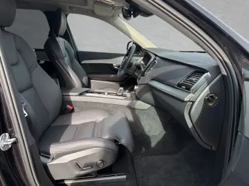 VOLVO XC90 B5 AWD Mild-Hybrid Plus Bright 7-Sitzer ACC
