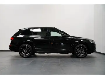 AUDI Q7 50 TDI QU 3x S LINE BLACK 7SITZER B&O LUFT AL