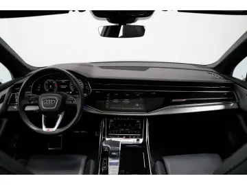 AUDI Q7 50 TDI QU 3x S LINE BLACK 7SITZER B&O LUFT AL