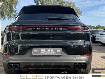 PORSCHE Cayenne E-Hybrid INNO-DRIVE PANO SPORTABGAS BOSE