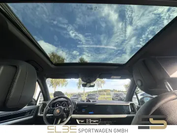 PORSCHE Cayenne E-Hybrid INNO-DRIVE PANO SPORTABGAS BOSE