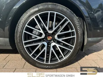 PORSCHE Cayenne E-Hybrid INNO-DRIVE PANO SPORTABGAS BOSE
