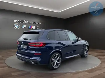 BMW X5 xDrive30d M-Sport AHK Sitzlüftung Pano ACC