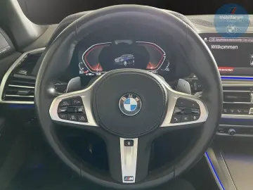 BMW X5 xDrive30d M-Sport AHK Sitzlüftung Pano ACC
