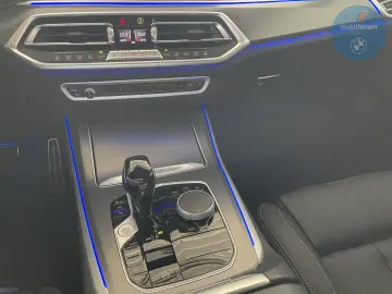 BMW X5 xDrive30d M-Sport AHK Sitzlüftung Pano ACC