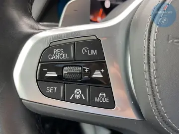 BMW X5 xDrive30d M-Sport AHK Sitzlüftung Pano ACC