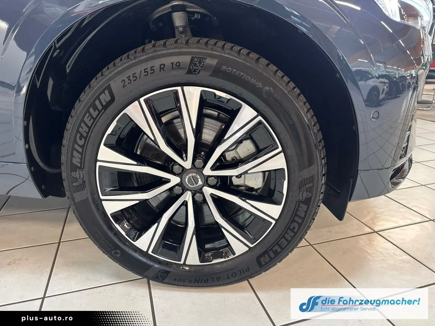 VOLVO XC60 T8 Plus Dark Recharge Plug-In Hybrid AWD St
