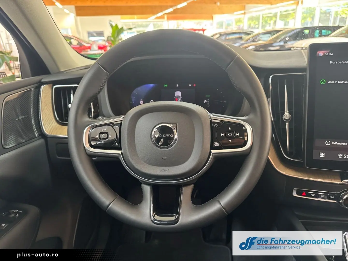 VOLVO XC60 T8 Plus Dark Recharge Plug-In Hybrid AWD St