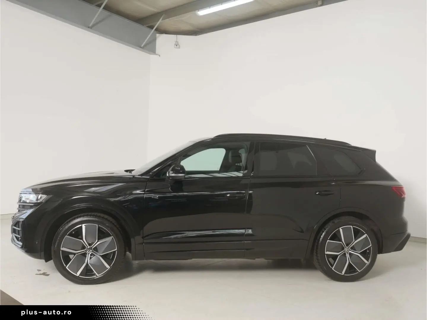 VW Touareg 3.0 TDI V6 4Motion R-Line Black Style