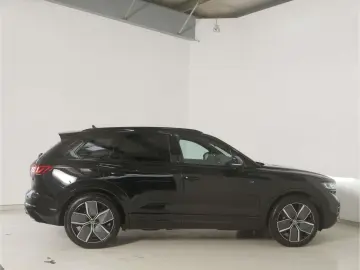 VW Touareg 3.0 TDI V6 4Motion R-Line Black Style