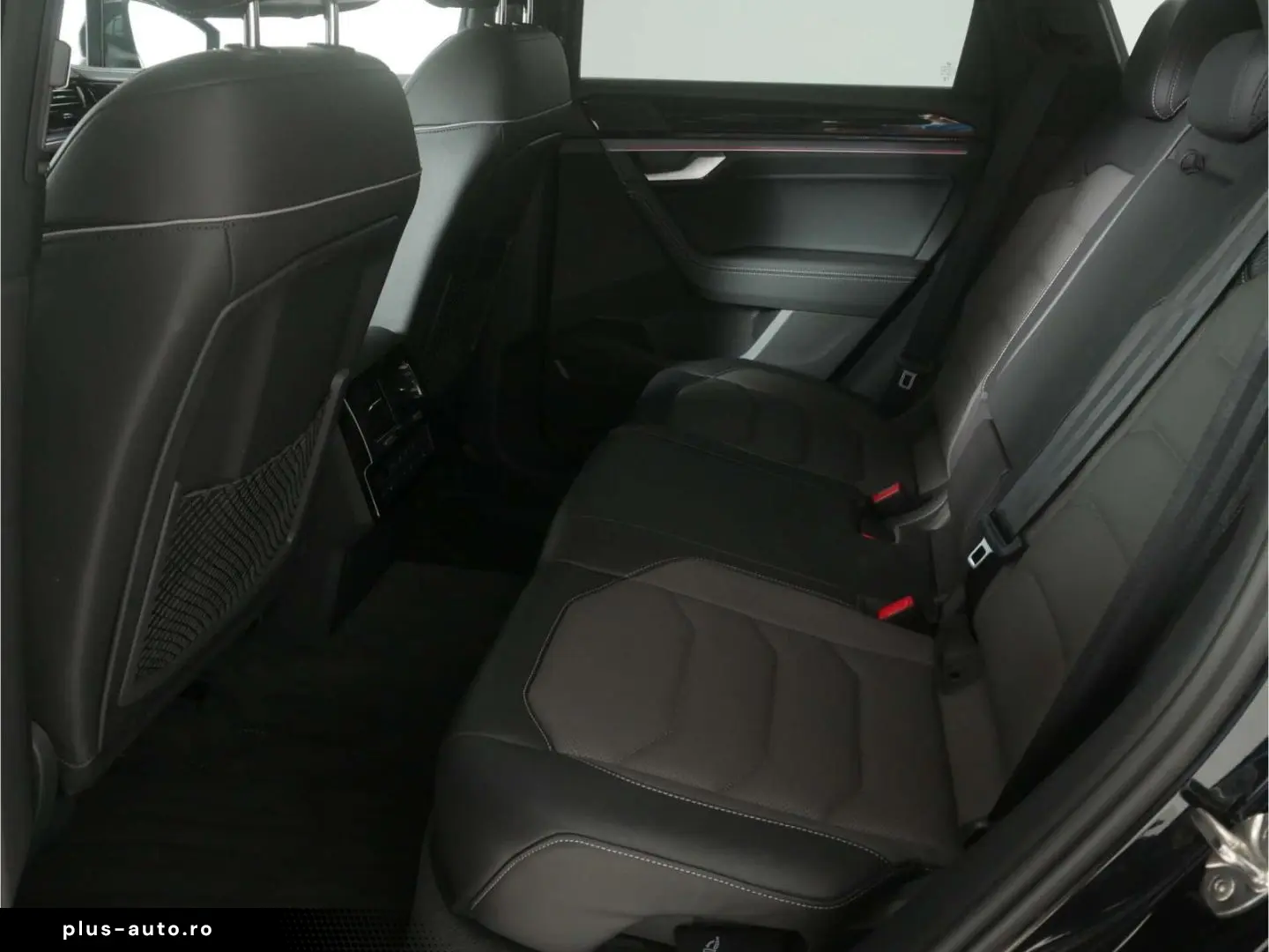 VW Touareg 3.0 TDI V6 4Motion R-Line Black Style