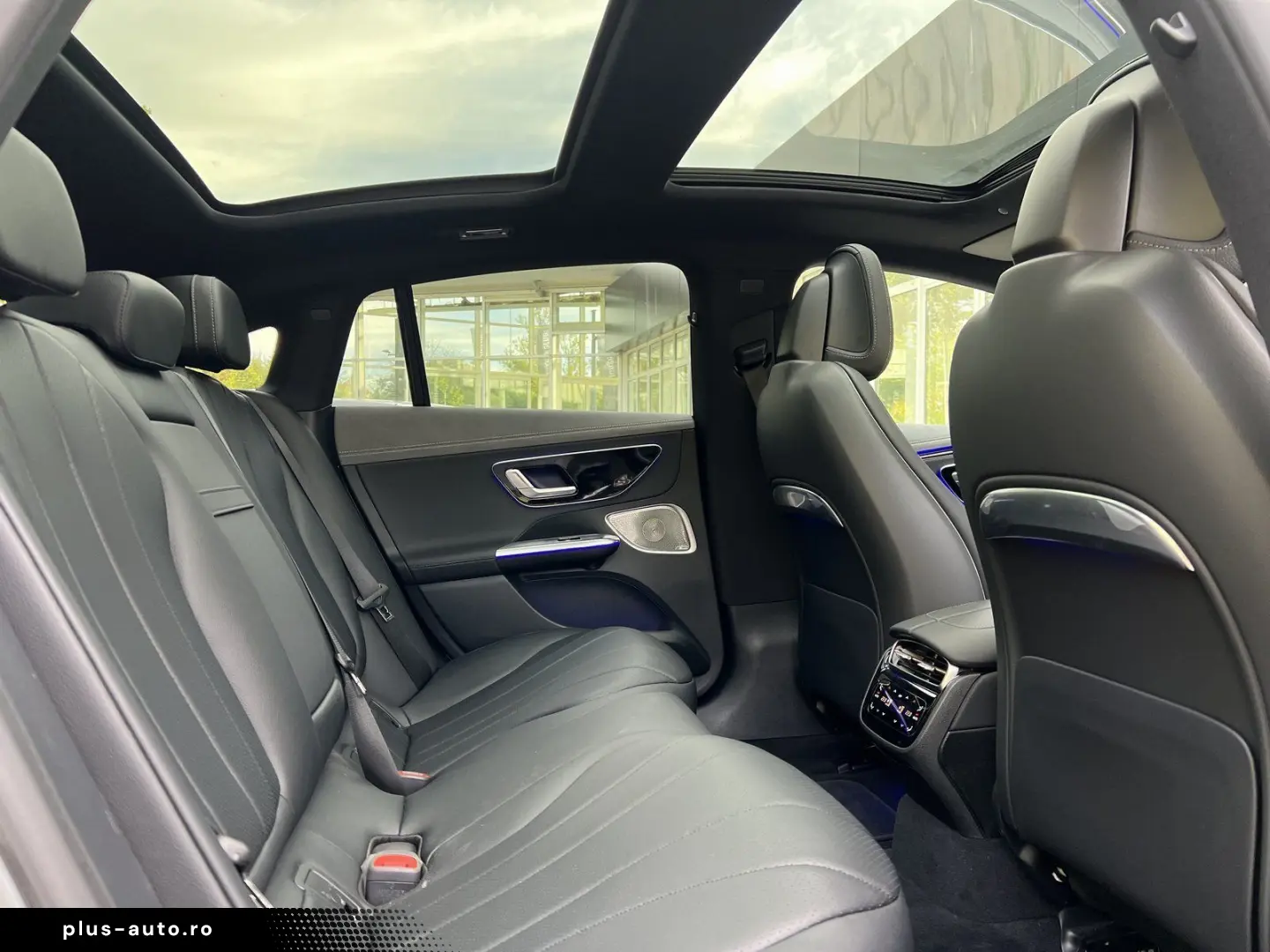 MERCEDES-BENZ EQE 350  EA Premium Plus   AIRMATIC 22KW Pano