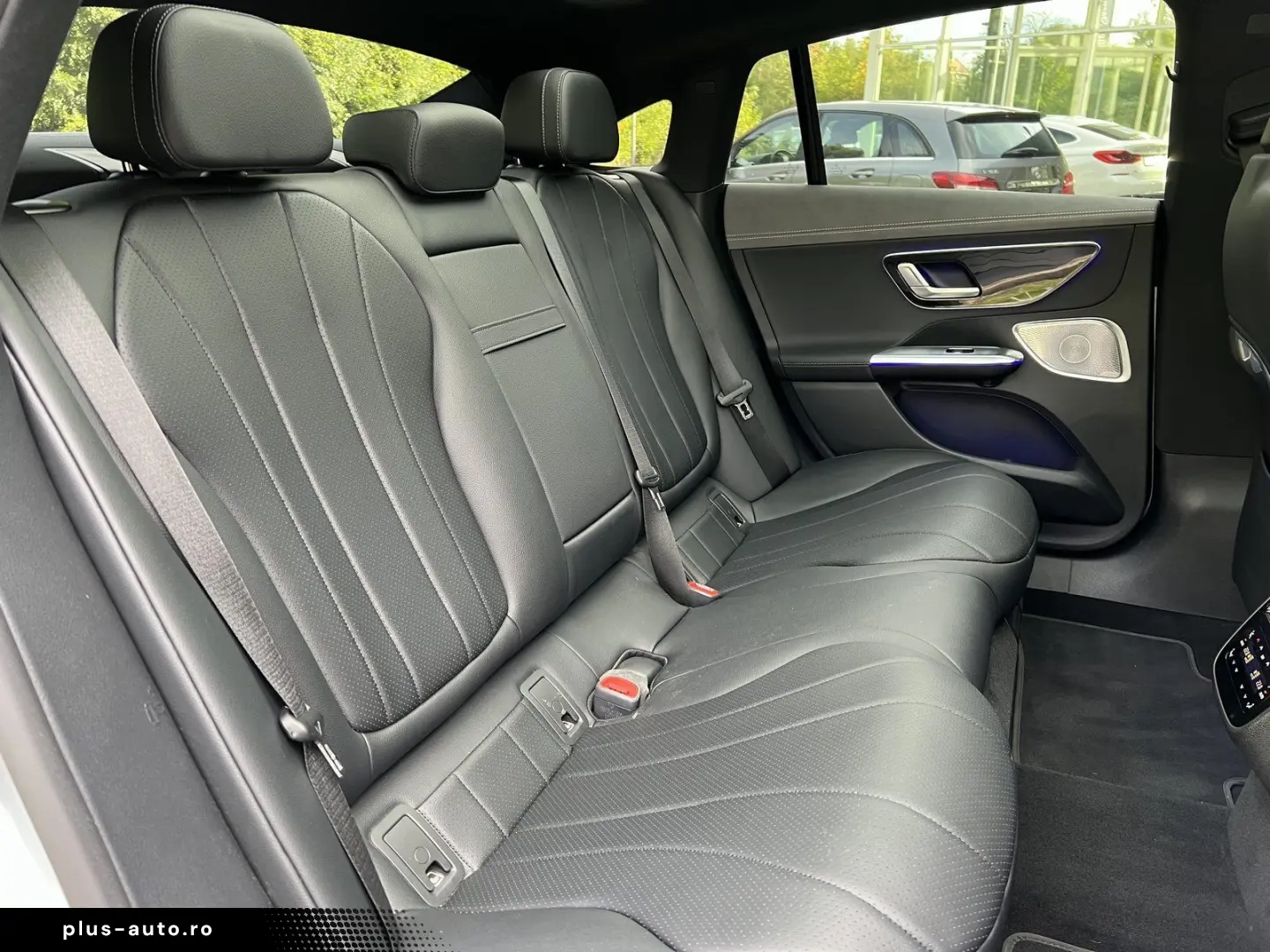 MERCEDES-BENZ EQE 350  EA Premium Plus   AIRMATIC 22KW Pano