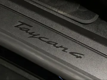 PORSCHE Taycan Cross Turismo 4  Approved Pano Dashcam