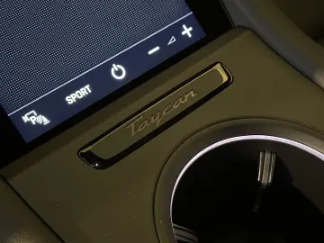 PORSCHE Taycan Cross Turismo 4  Approved Pano Dashcam